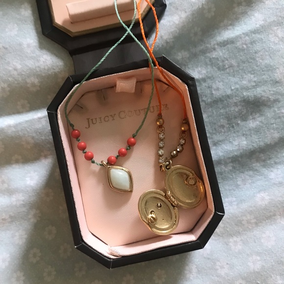 Juicy Couture Crown Locket Layered Necklace👑 - Picture 3 of 3